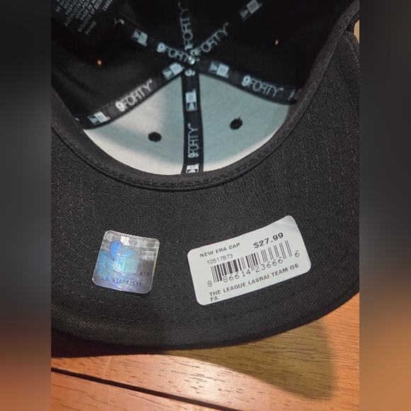 Las Vegas Raiders New Era 9FORTY Adjustable Cap Black NFL NWT - Picture 9 of 9